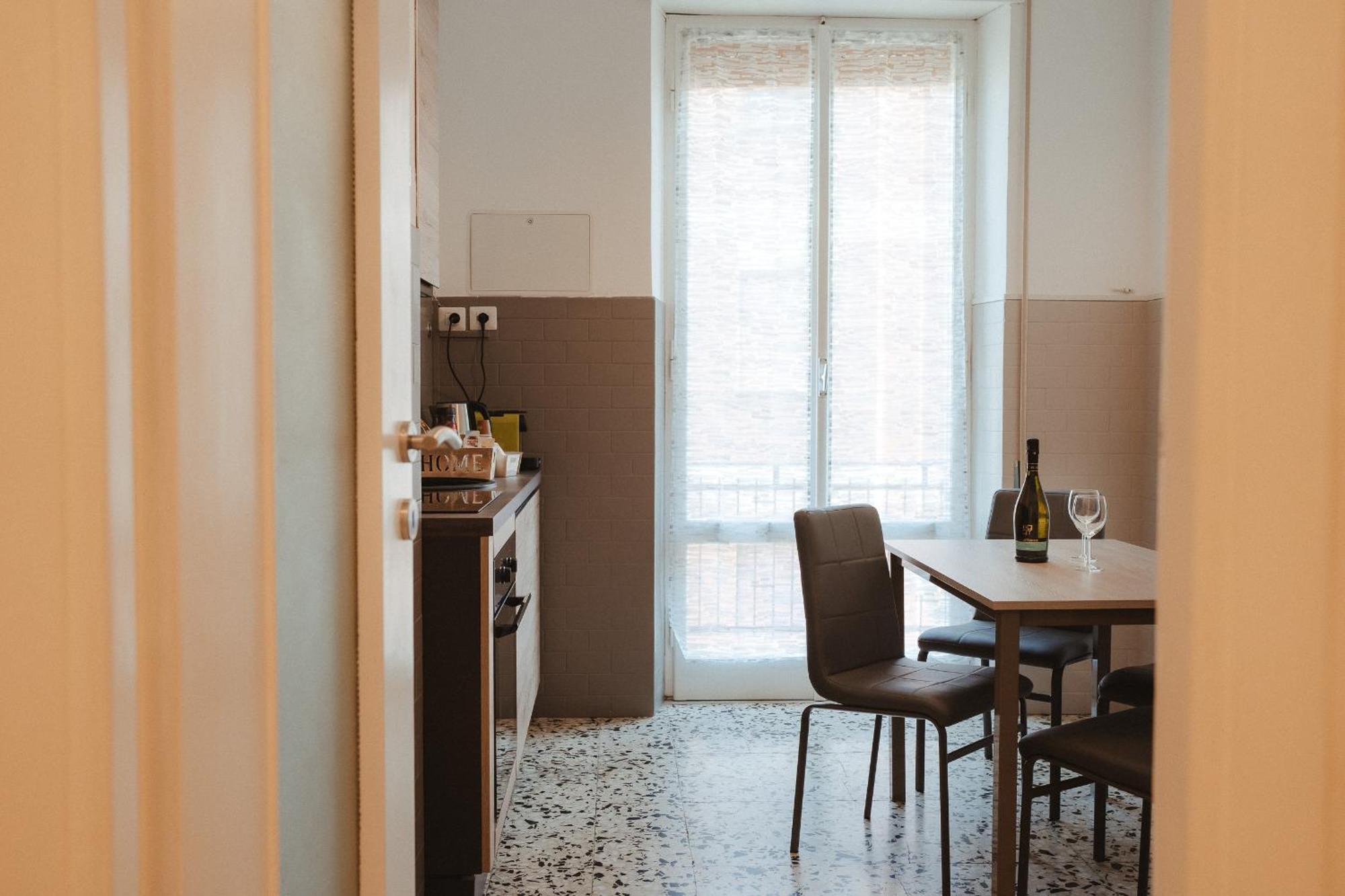 La Casetta Al Mercato Civitavecchia Zimmer foto